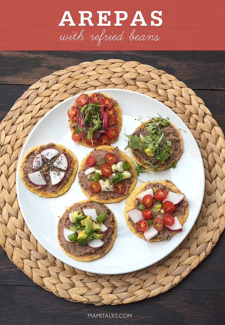 Make these easy arepas or corn cakes with refried beans -Mamitalks.com